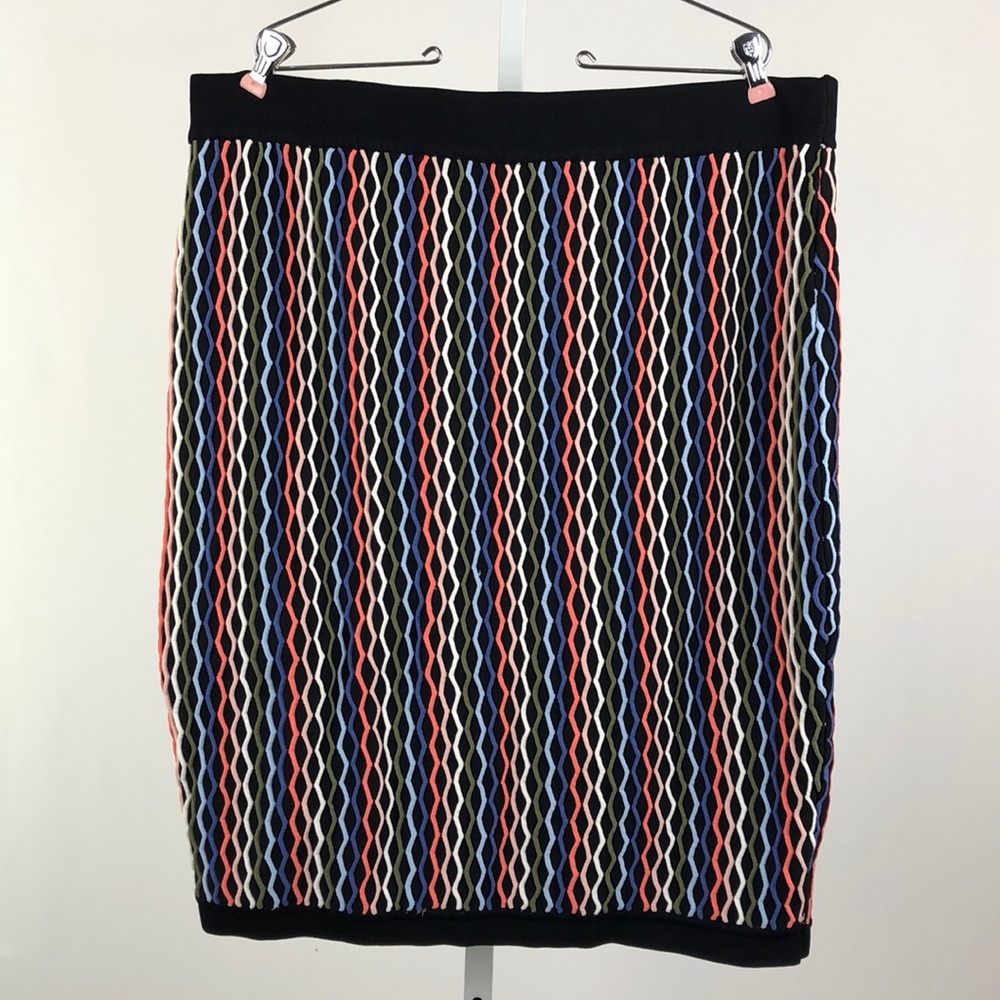 Rebel Wilson Angels Textured Pattern Pencil Skirt - Picture 2 of 6